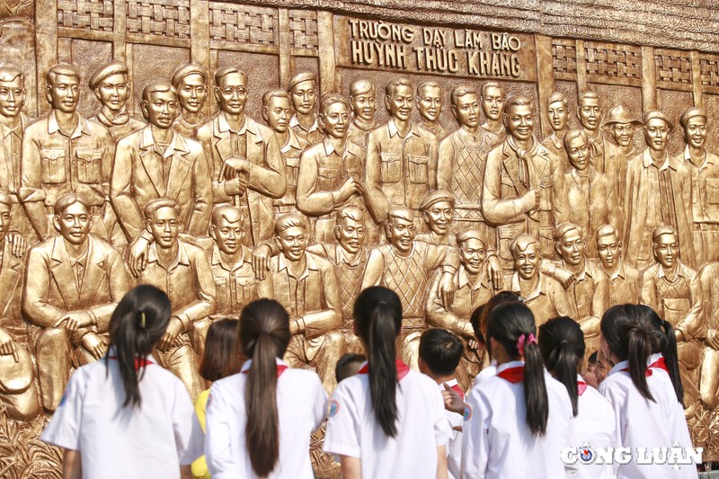 Sap khanh thanh Di tich lich su quoc gia Truong day lam bao Huynh Thuc Khang-Hinh-14