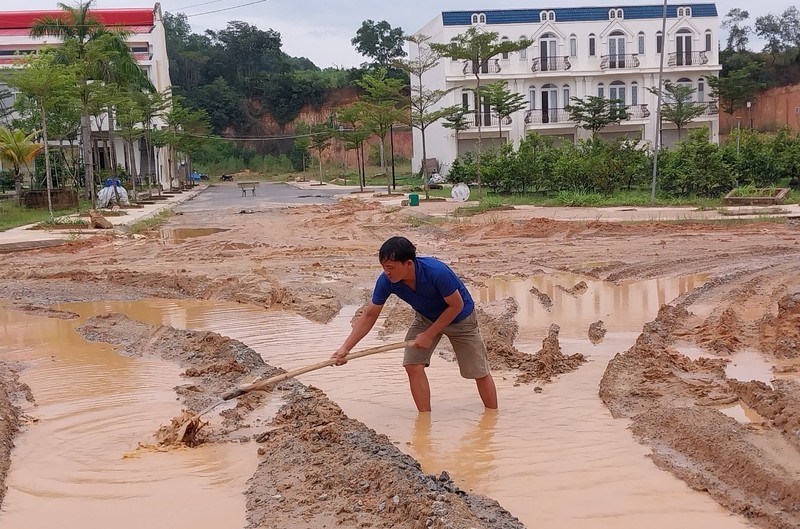 Tiềm ẩn nhiều rủi ro khi để khách hàng vào ở tại Dự án Green Valley City (Kỳ 4) - Hình 3 Tiem an nhieu rui ro khi de khach hang vao o tai Du an Green Valley City (Ky 4)-Hinh-3