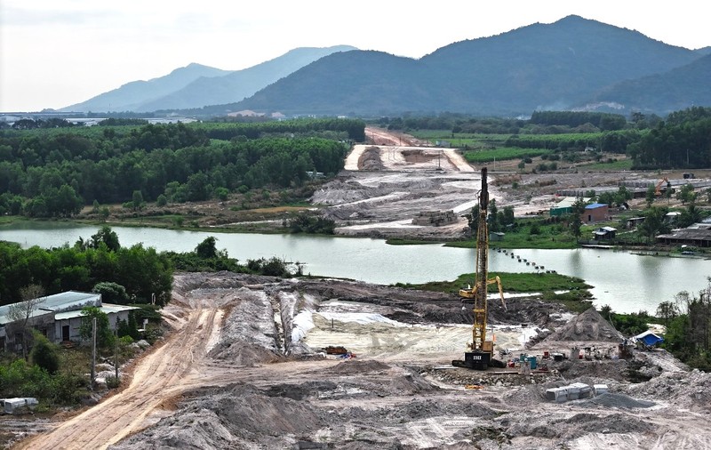 Giai ngan hon 300 ty du an Cao toc Bien Hoa - Vung Tau