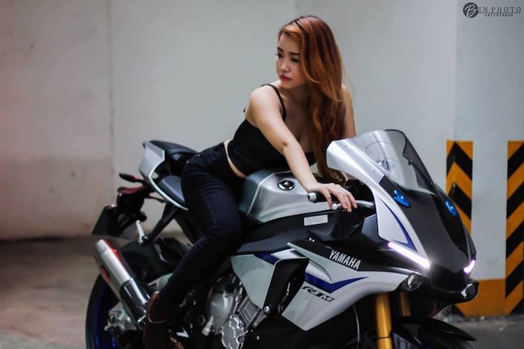 Hotgirl Viet so dang cung sieu moto 