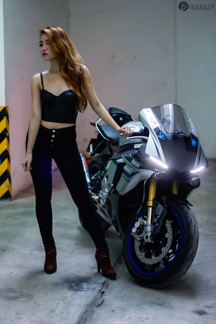 Hotgirl Viet so dang cung sieu moto 