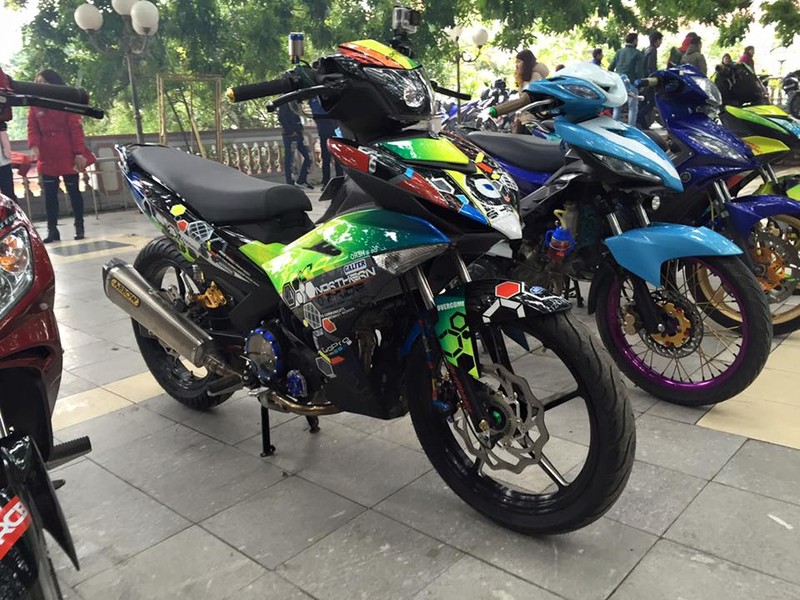 Yamaha Exciter 150 len do choi “doc” cua biker Ha Noi