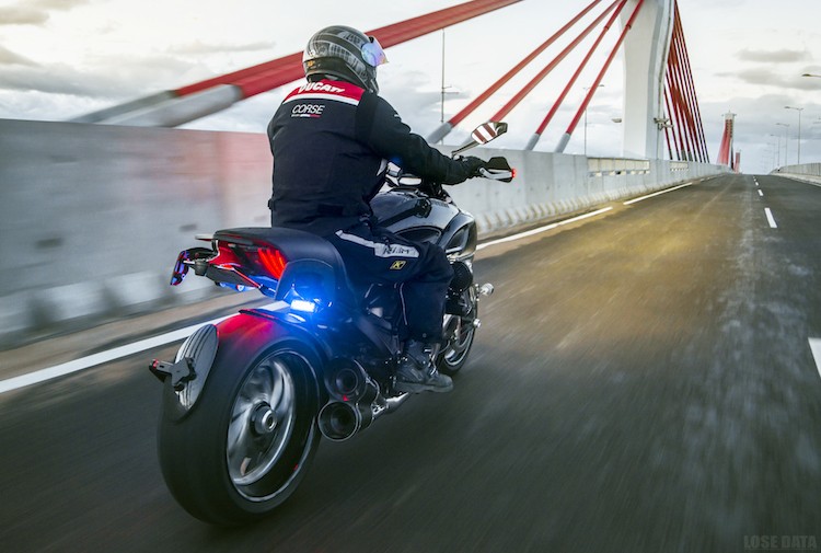 Ducati Diavel Carbon “full option” sieu chat cua biker Viet-Hinh-8