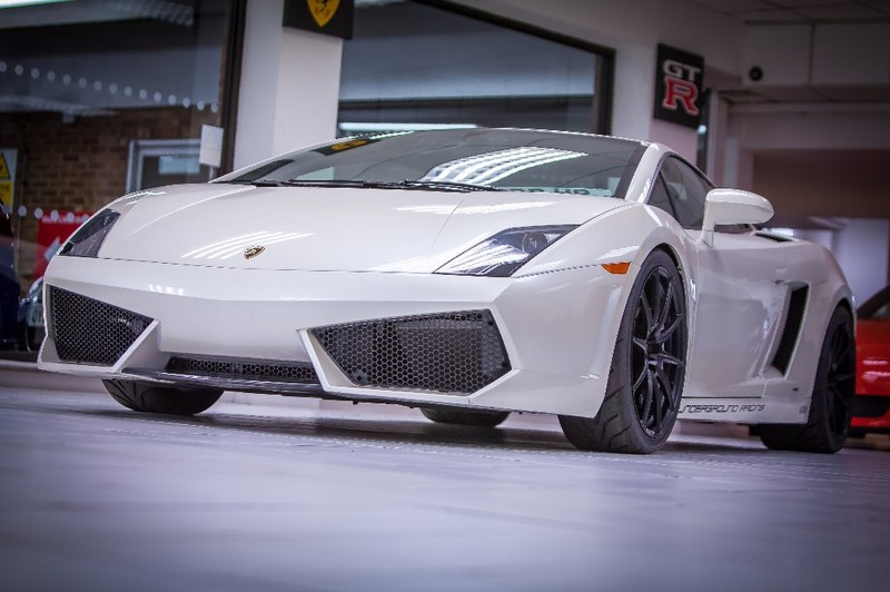 Lamborghini Gallardo do tang ap kep manh 2200 ma luc