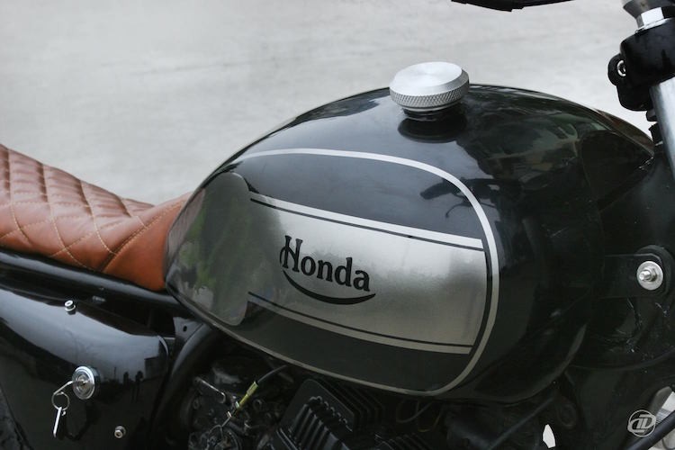 Can canh xe do Honda CBT125 