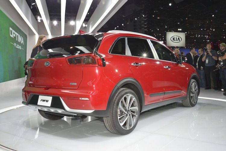 Can canh crossover “xanh” Niro dau tien cua Kia-Hinh-9