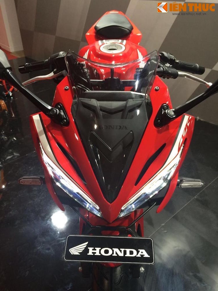 Honda CBR150R 2016 gia chi 53,8 trieu dong co gi hot?-Hinh-3