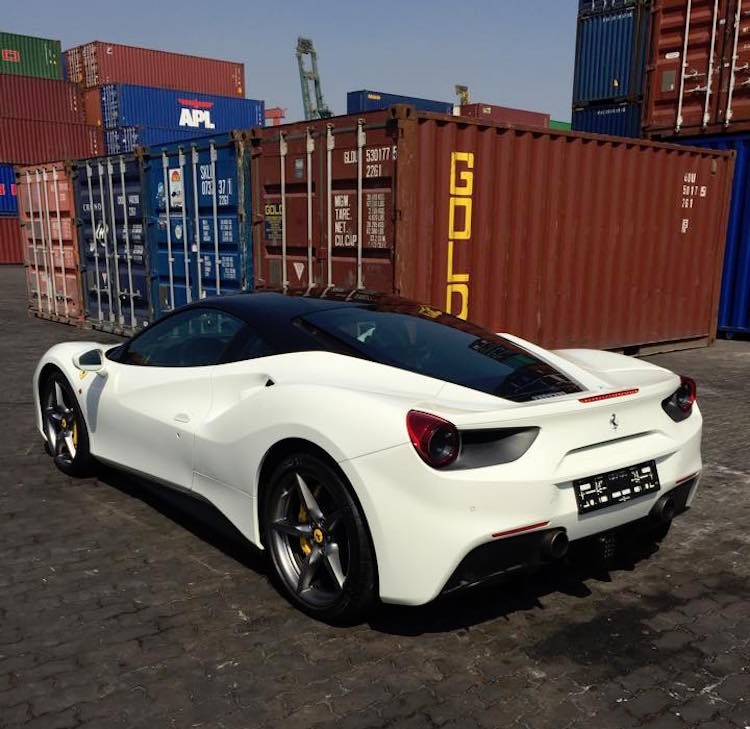 Cap doi sieu xe Ferrari 488 GTB tri gia 30 ty ve Viet Nam-Hinh-5