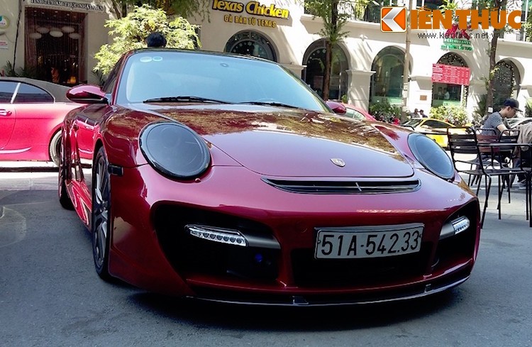 “Hang hiem” Porsche 911 do full kit TechArt tai Viet Nam