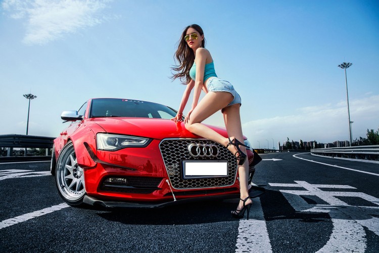 Chan dai Chau A &quot;hut hon&quot; xe sang the thao Audi A7-Hinh-2