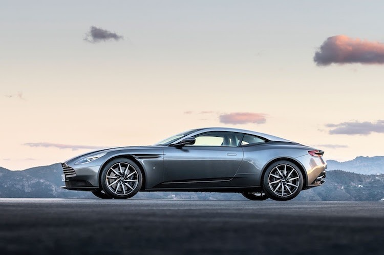 Sieu xe coupe Aston Martin DB11 