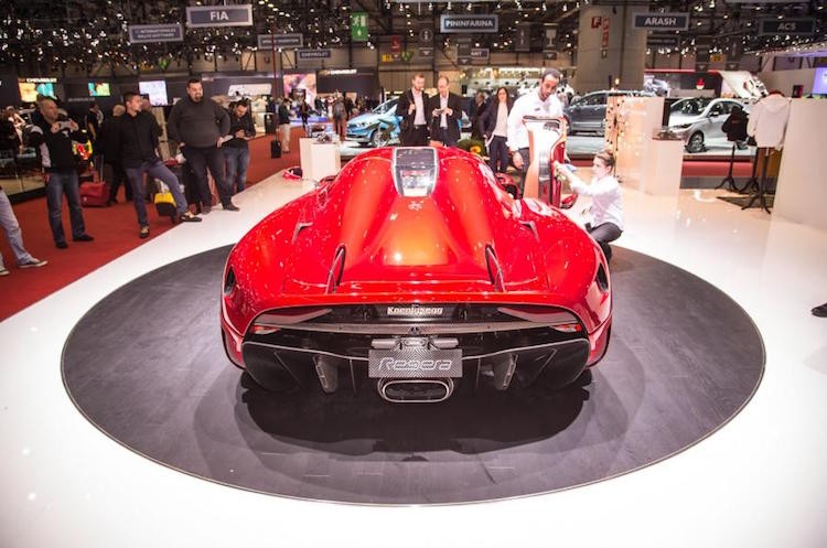 Hang khung Koenigsegg Regera la 