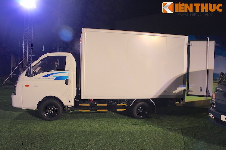 Xe tai Hyundai Porter H100 lap rap Viet Nam co gi?-Hinh-15