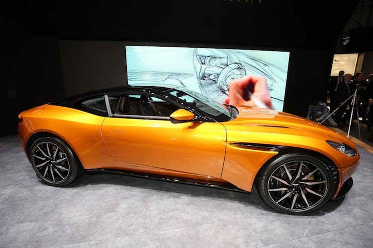 “Soi tung ngoc ngach” sieu coupe Aston Martin DB11 moi-Hinh-10