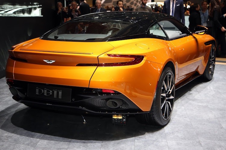 “Soi tung ngoc ngach” sieu coupe Aston Martin DB11 moi-Hinh-3