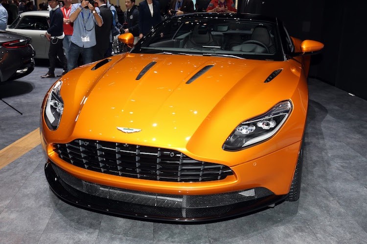 “Soi tung ngoc ngach” sieu coupe Aston Martin DB11 moi-Hinh-9