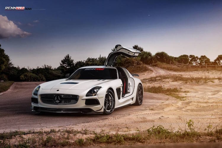 Mercedes SLS AMG Black Series co ban do “sieu manh“