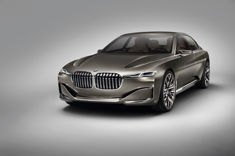 BMW “dau” Mercedes-Maybach bang xe sieu sang moi