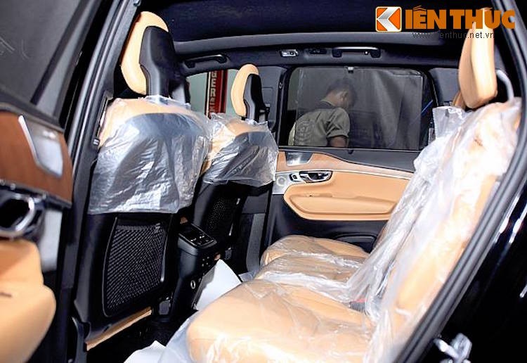 Can canh SUV Volvo XC90 gia hon 3 ty tai Ha Noi-Hinh-13