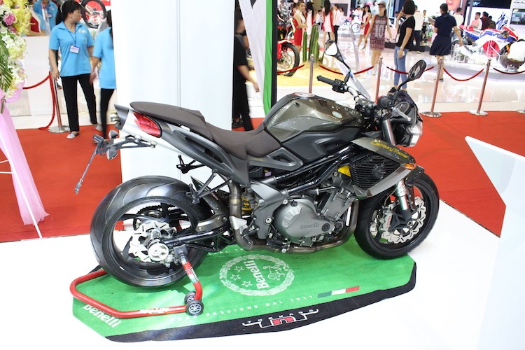 “Thuoc no hang nang” Benelli Century Racer 1130 tai VN-Hinh-5