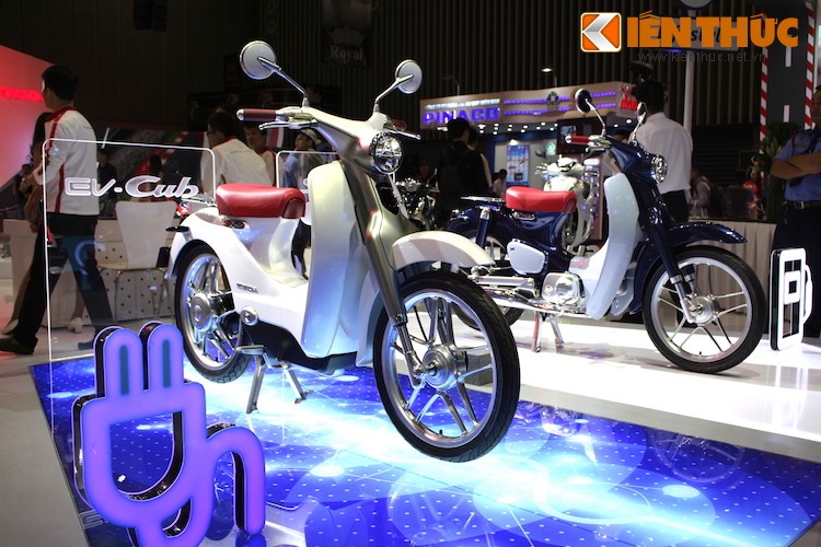 Honda EV-Cub chay dien “co mot khong hai” tai VN