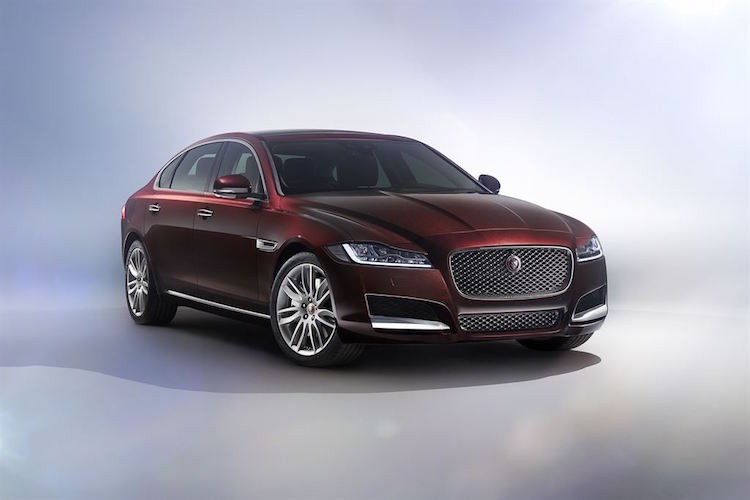 Jaguar ra mat sedan than dai XFL 