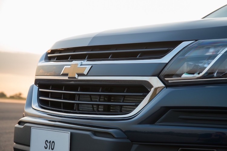 Chevrolet “trinh lang” ban tai Colorado 2017 ban nang cap-Hinh-3