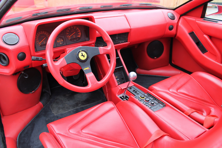 Ferrari Testarossa 1977 sau 28 nam van 