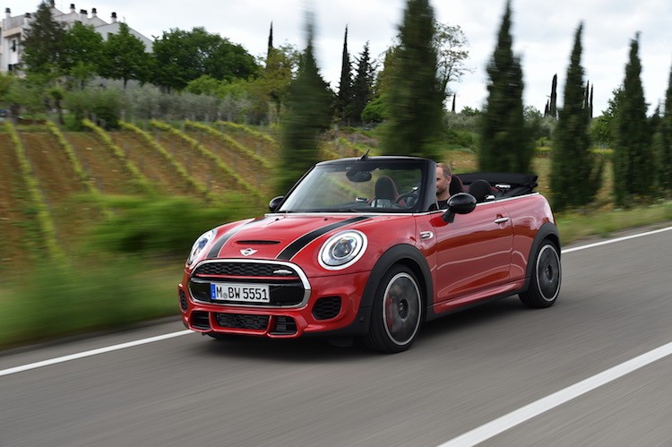 Xem Mini Convertible JCW mui tran pho dien suc manh-Hinh-7