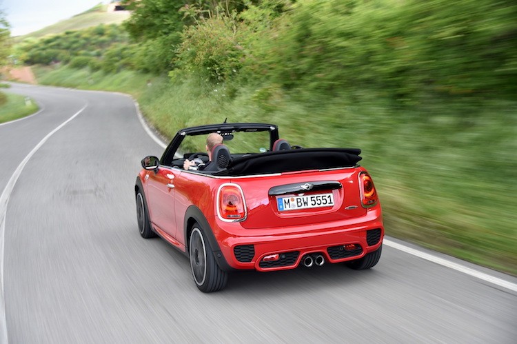 Xem Mini Convertible JCW mui tran pho dien suc manh-Hinh-8