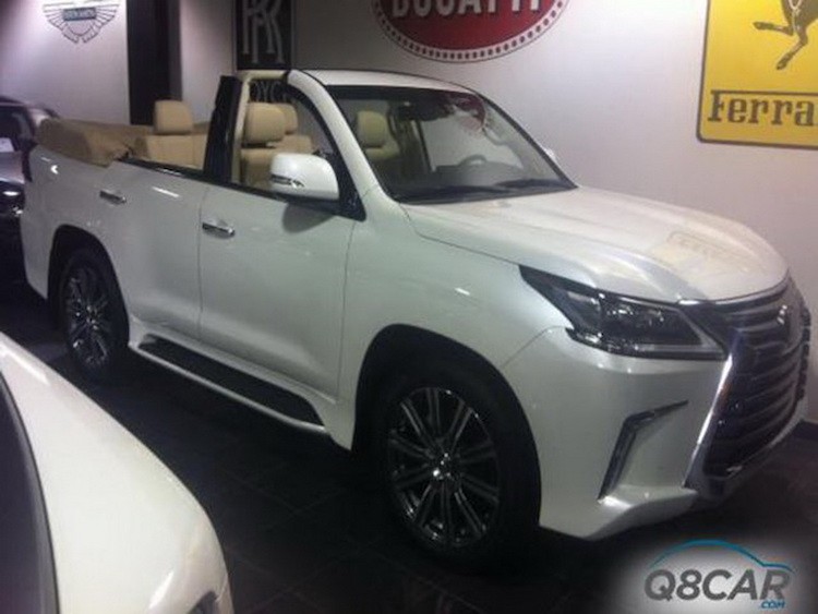 “Soc” voi SUV Lexus LX570 mui tran gia 7,7 ty dong-Hinh-2