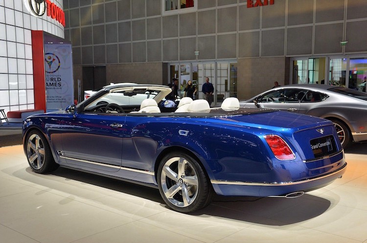 Can canh Bentley Mulsanne mui tran “sieu sang chanh