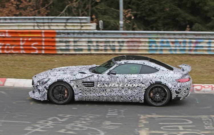 Lo dien “hang nong” Mercedes AMG GT-R sap ra mat