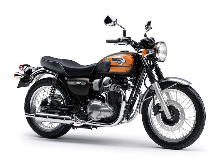 Moto Kawasaki W800 chinh thuc bi 