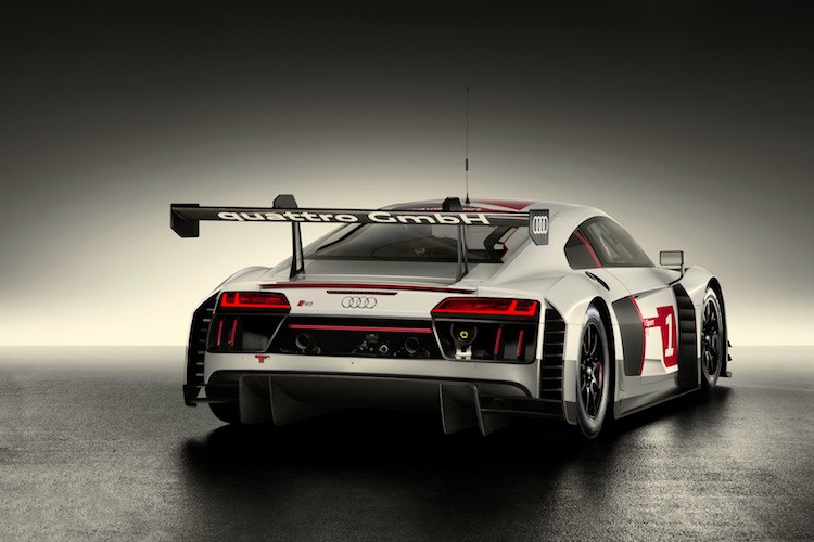 Audi an mung sieu xe dua R8 LMS thu 200 