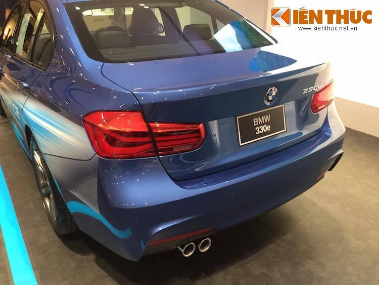 “Cham mat” xe xanh BMW 330e chay dong co xang-dien-Hinh-9