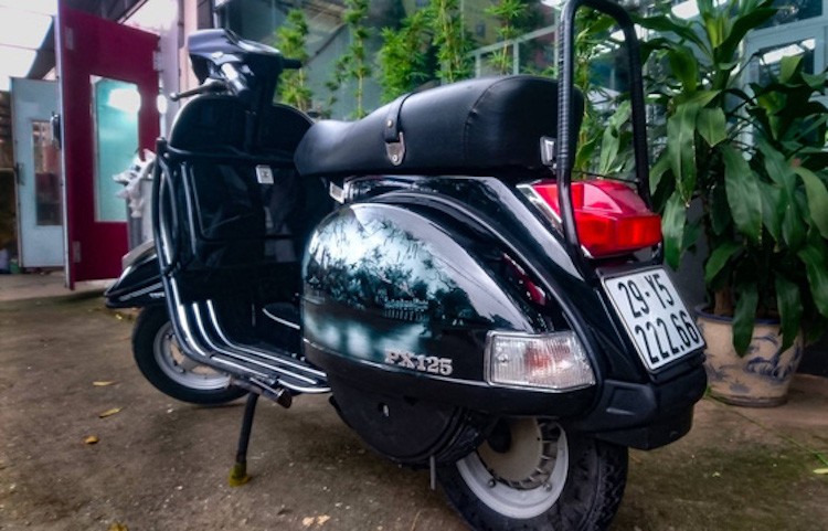 Piaggio Vespa PX125 hoa thanh buc tranh 