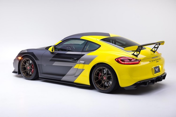 Porsche Cayman GT4 