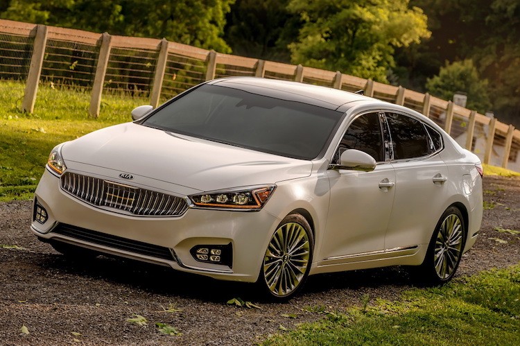 Kia Cadenza the he moi co gi de 