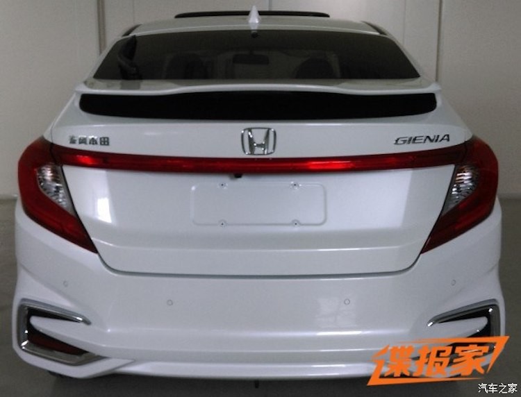 Honda City hatchback 5 cua sap ra mat cho gi 