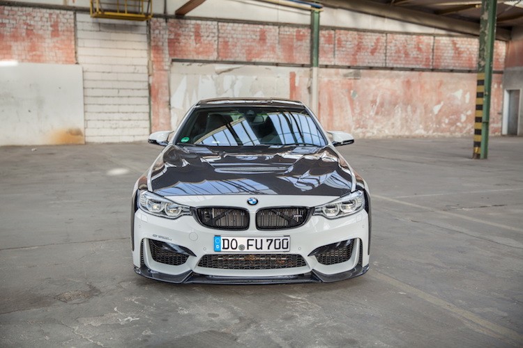 BMW M4 