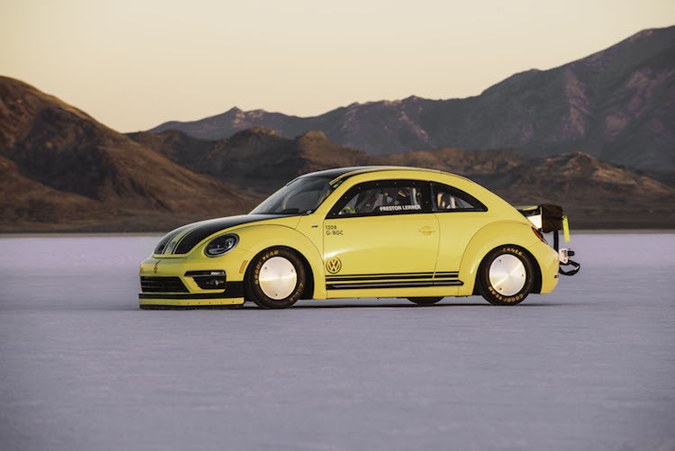 “Con bo” Volkswagen Beetle lap ky luc toc do The gioi