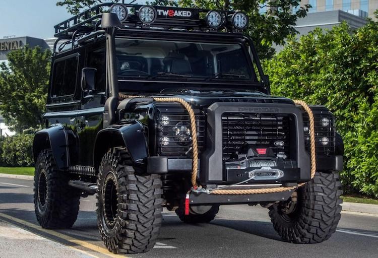 “Xe chien” Land Rover Defender - tu phim ra doi that-Hinh-2