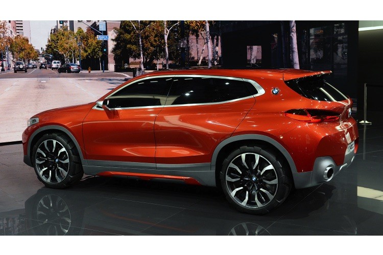 Crossover co nho BMW X2 