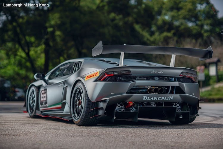 Sieu xe dua Lamborghini Huracan Super Trofeo “hang khung“-Hinh-4