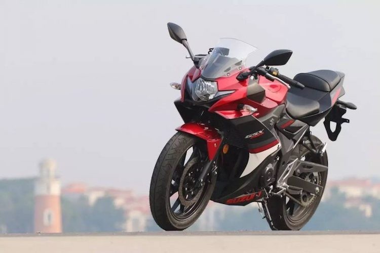 Can canh sportbike Suzuki GSX-250R 