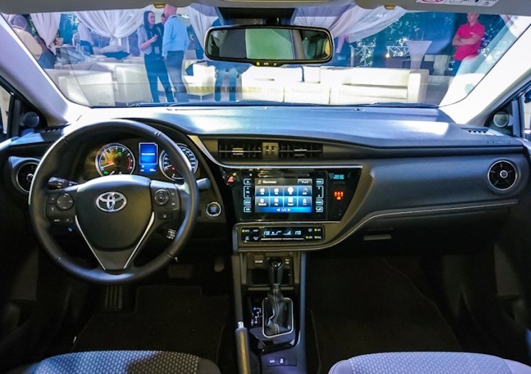 Toyota Corolla Altis 2018 sap ve Viet Nam co gi-Hinh-4