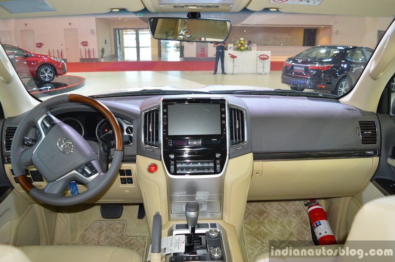 Toyota Land Cruiser co ban the thao TRD cho “dai gia”-Hinh-5