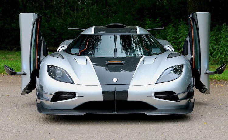 Sieu xe “hang khung” Koienigsegg One:1 dau tien gia 136 ty-Hinh-2