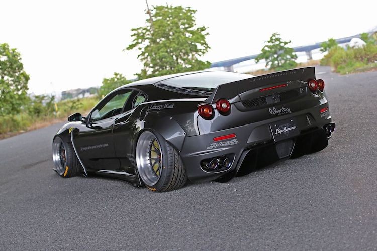 Sieu xe Ferrari F430 do widebody Liberty Walk “sieu khung”-Hinh-7